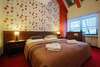 hotel_img